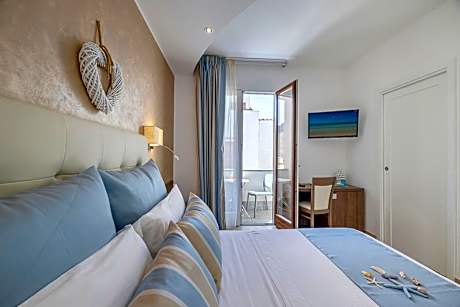 Double or Twin Room with Balcony