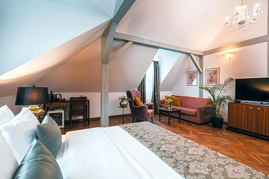 Appia Hotel Residences