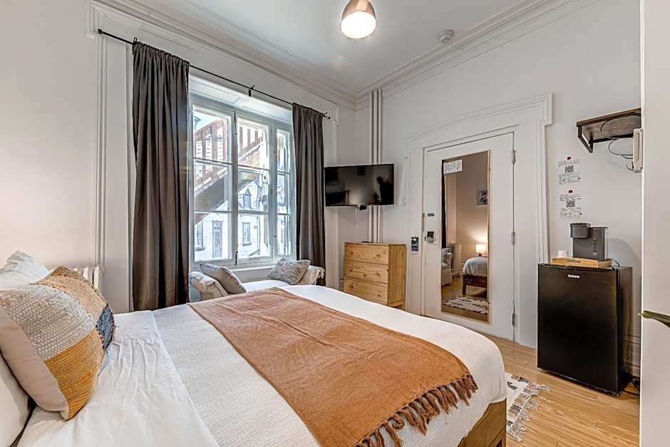 North House - Hôtel Automatisé Manoir des Remparts