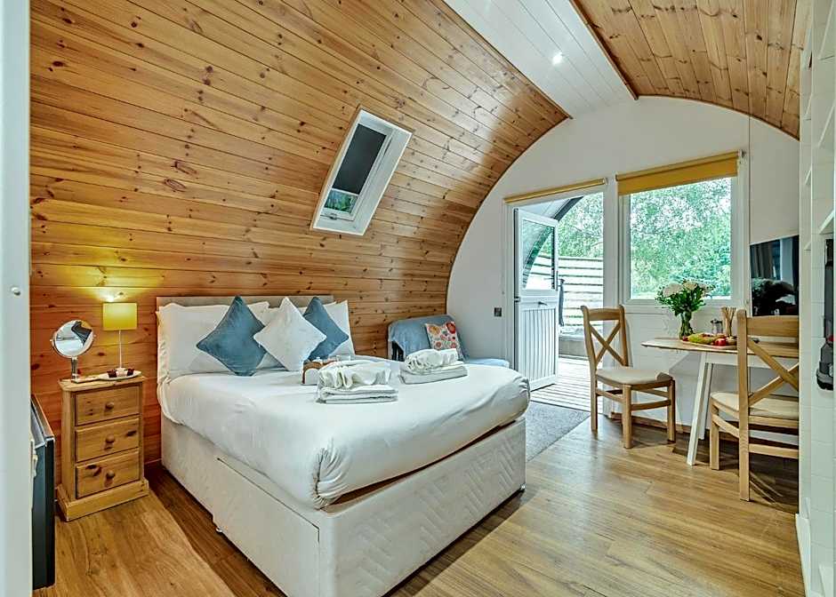 Henfields Country Retreat
