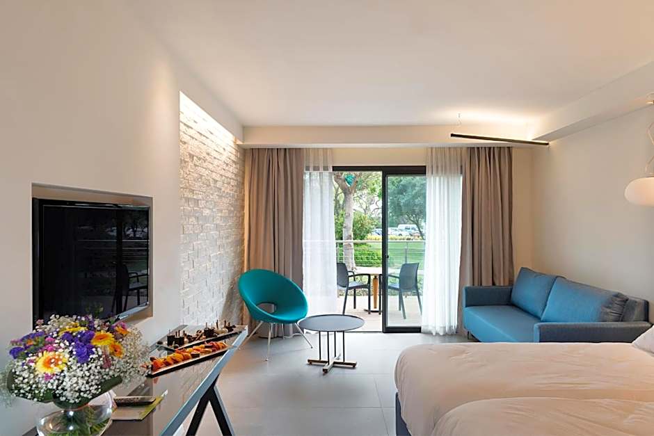 Shefayim Kibbutz Hotel