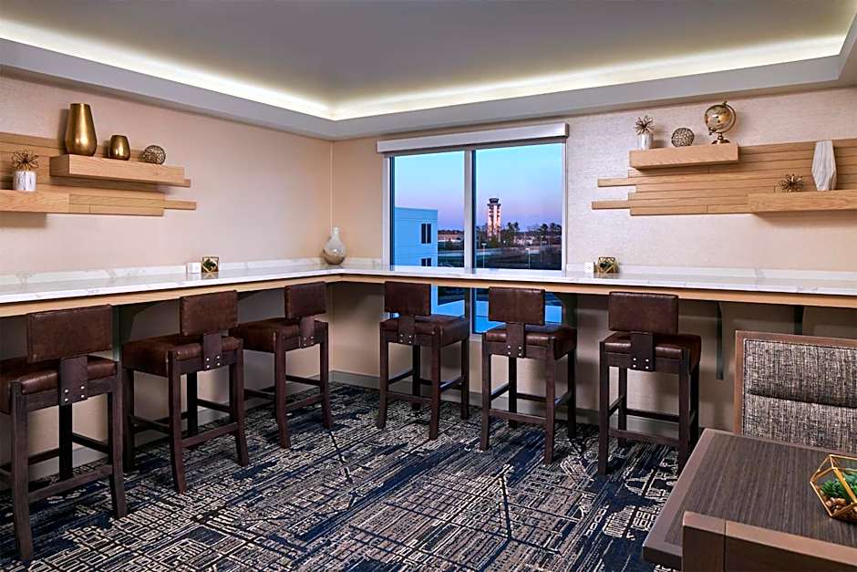 Sheraton Richmond Airport Hotel