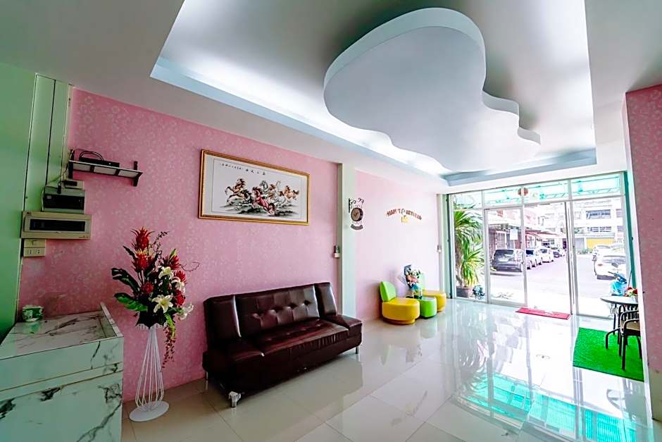 OYO 75377 Check In House