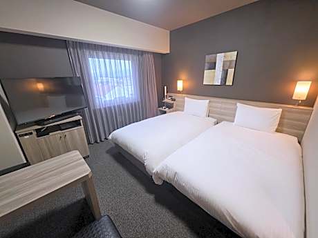 Twin Room - Non-Smoking - No Daily Cleaning