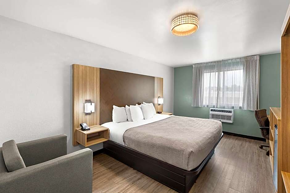 Quality Inn Atlanta Airport-Central