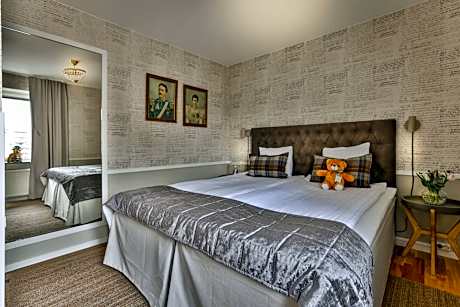 Family Room Without Elevator