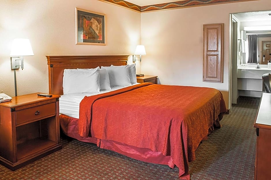 Quality Inn & Suites Las Cruces - University Area