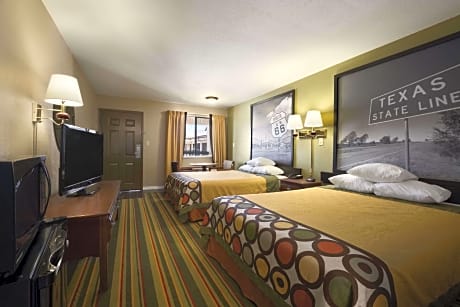 1 King Bed Smoking