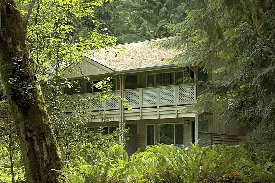 Lake Crescent Lodge