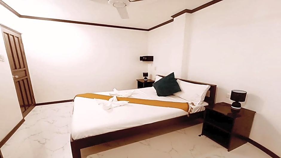 Hotel Oasis Port Barton