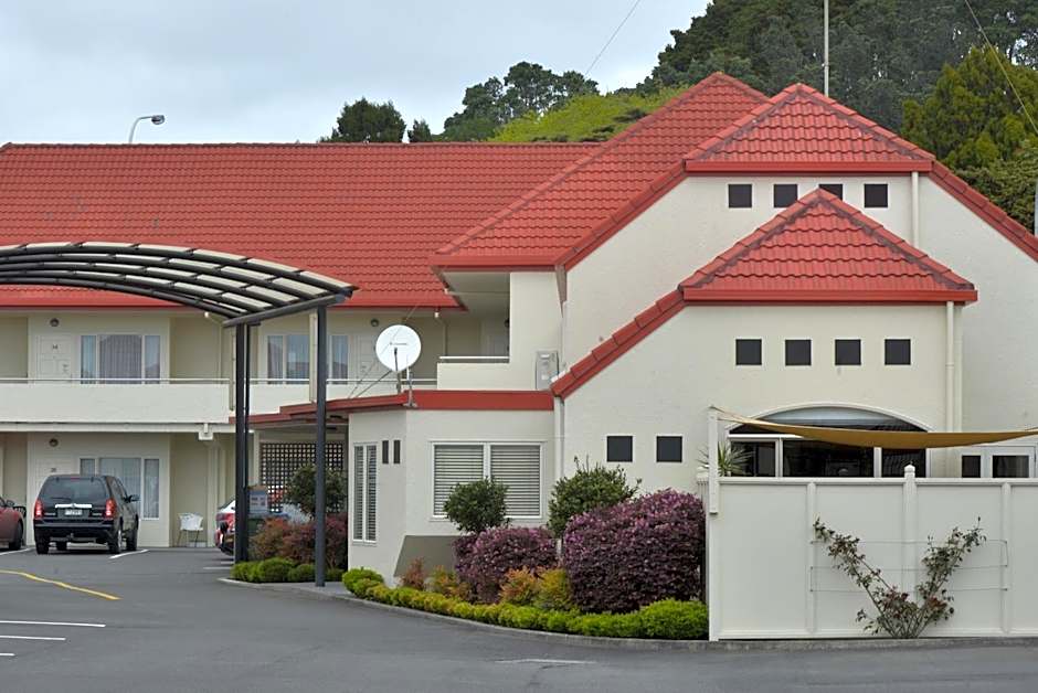 Brougham Heights Motel