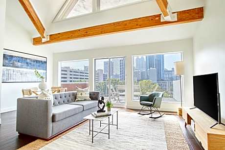 Sonder Baltimore Place