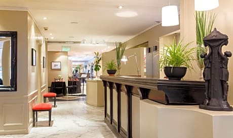 Le Cinque Lusso Hotel