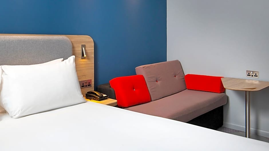 Holiday Inn Express Burton on Trent By IHG