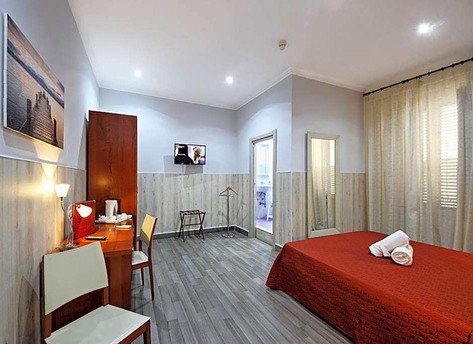 Photo 1 of 5 of Executive 1 Double Bed or 2 Beds
