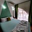 The Bulevard Hotel
