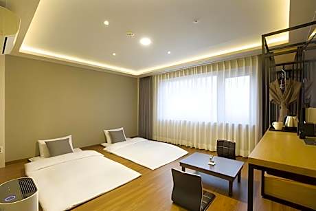 Korean Traditional Ondol Room