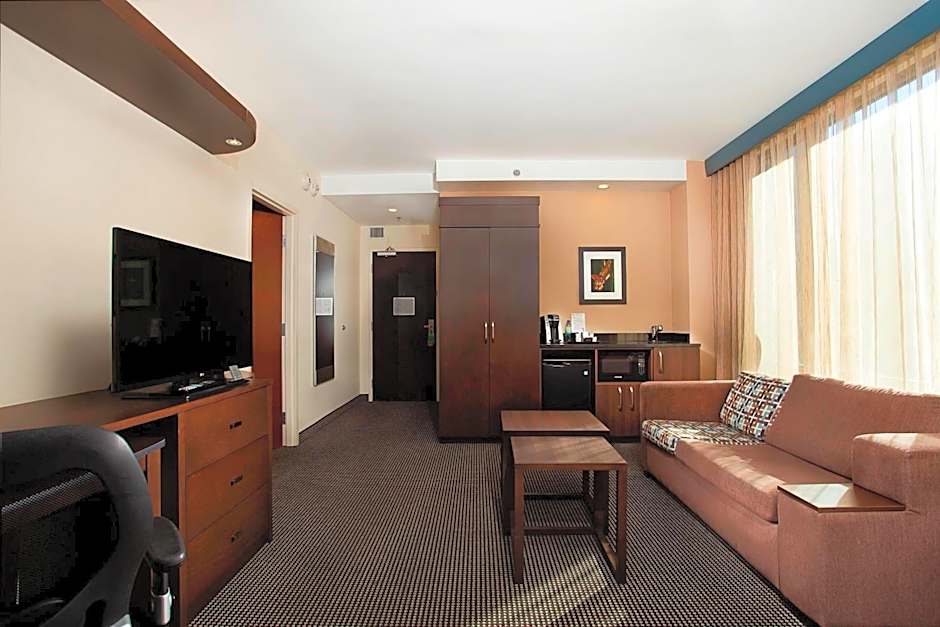 Courtyard by Marriott Montreal Downtown