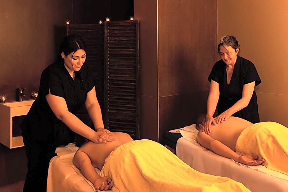 Golden Bahía de Tossa & Spa 4* Sup.