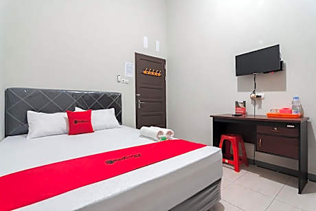 RedDoorz Syariah near Jalan Jakarta Samarinda