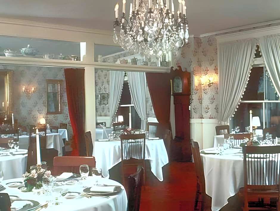 The Red Lion Inn