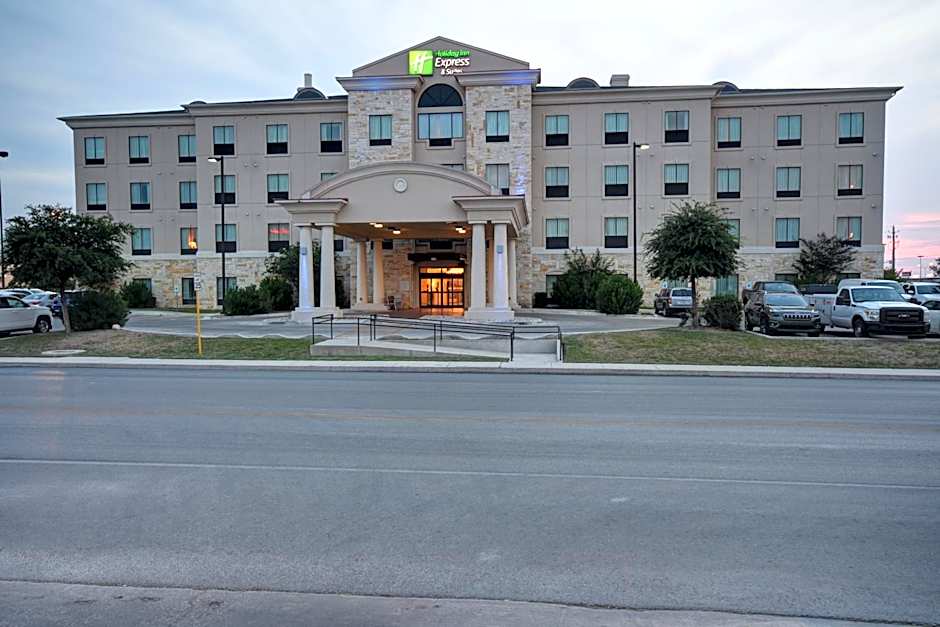 Holiday Inn Express Del Rio By IHG