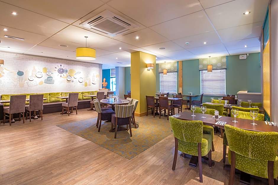 Premier Inn Stoke/Trentham Gardens