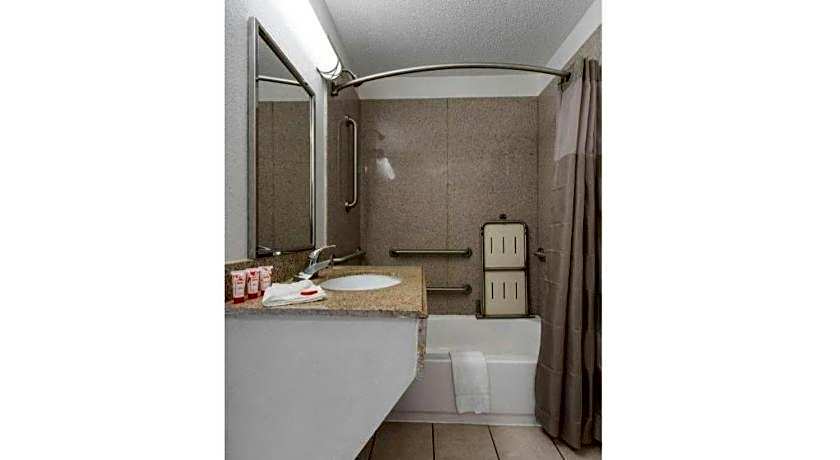 OYO Hotel Bossier City LA - Red River