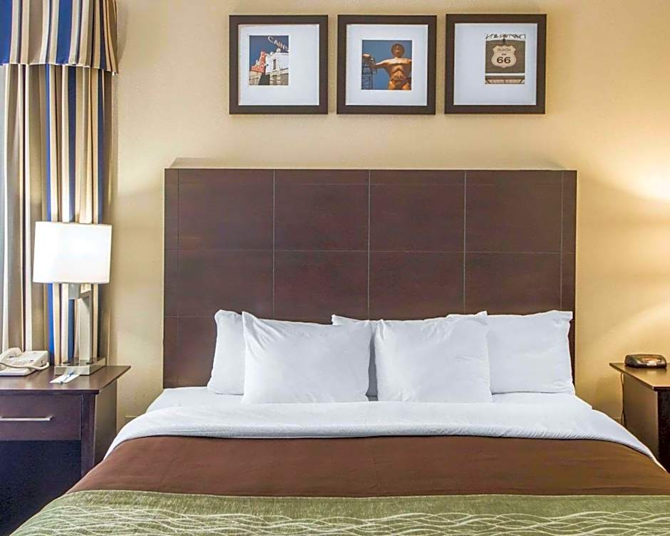 Quality Inn Tulsa-Downtown West