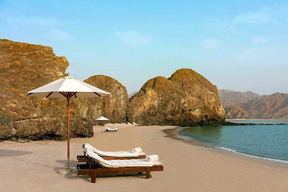 Al Bustan Palace, a Ritz-Carlton Hotel