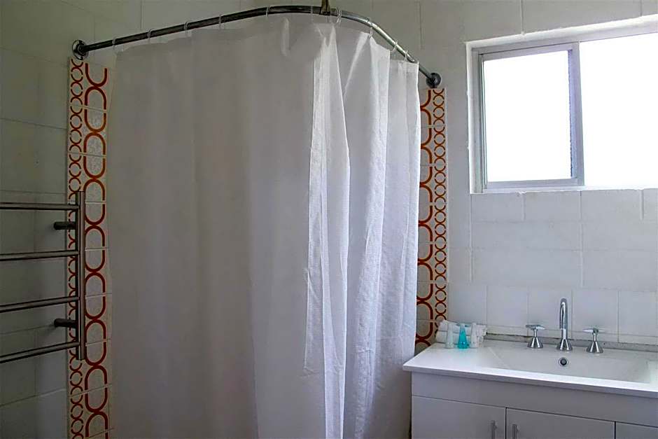 Apollo Jewel Beachfront Apartments