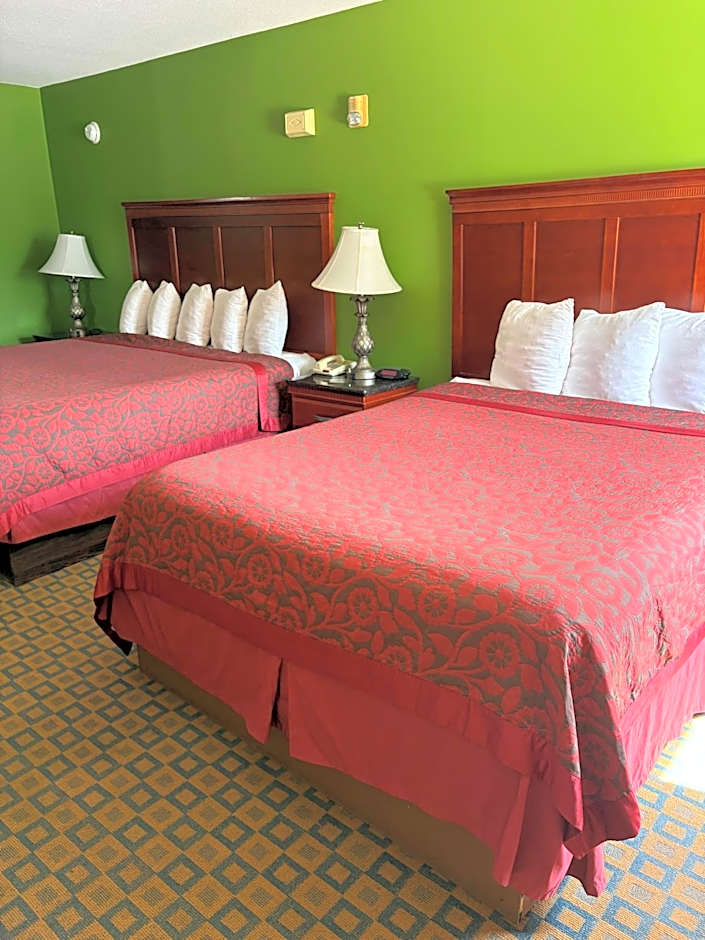 Days Inn & Suites by Wyndham Wichita