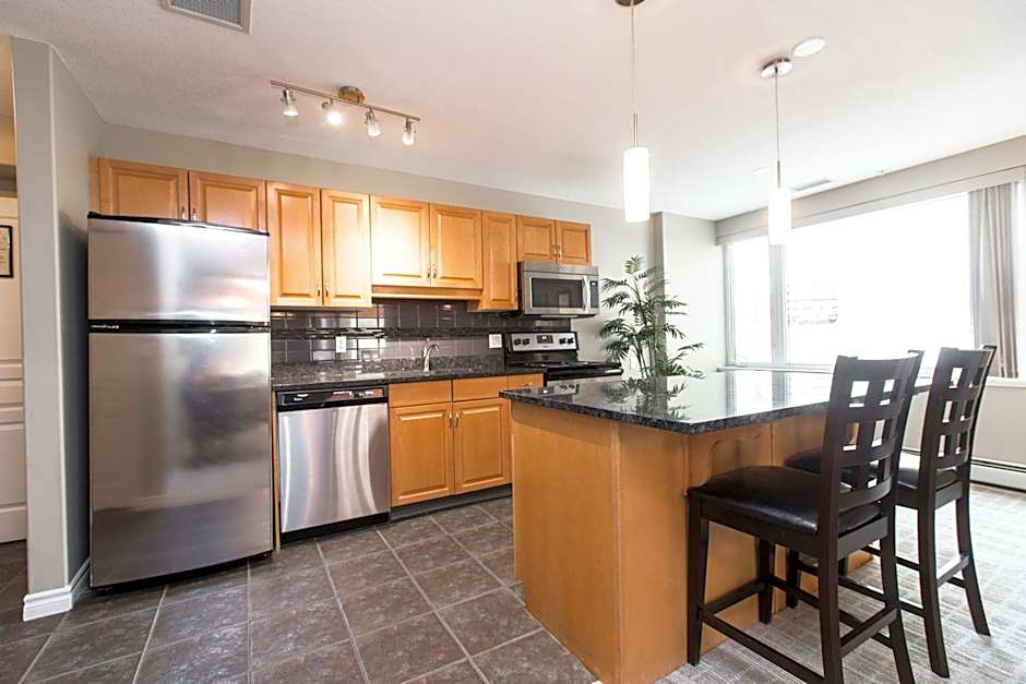 Canterra Suites Hotel