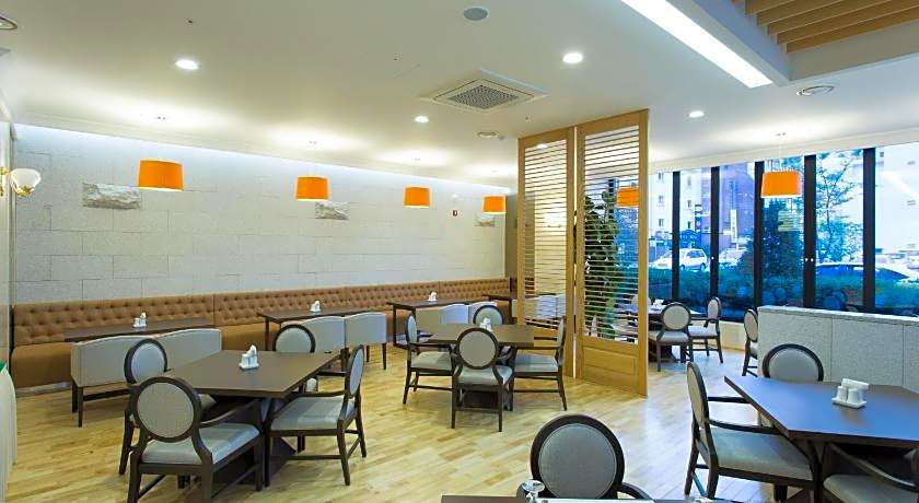 Fontana Beach Hotel