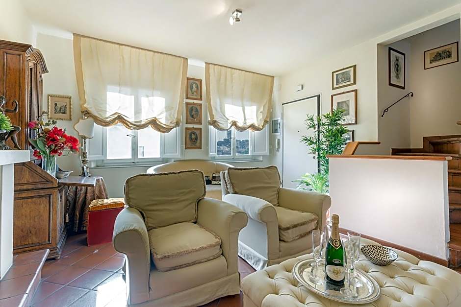 Casa Emy in Lucca With 3 Bedrooms and 2 Bathrooms