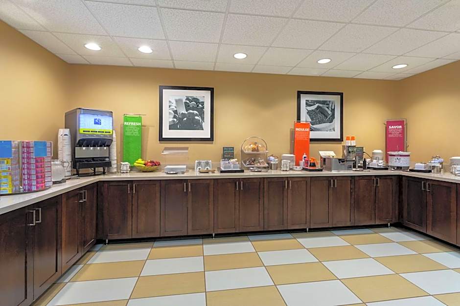 Hampton Inn By Hilton Bedford