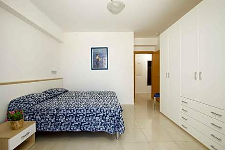 Two-Bedroom Apartment (6 Adults)