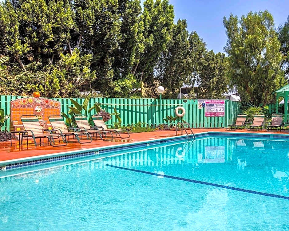 Quality Inn & Suites Montebello - Los Angeles