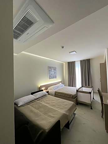 Quadruple Room with Sea View