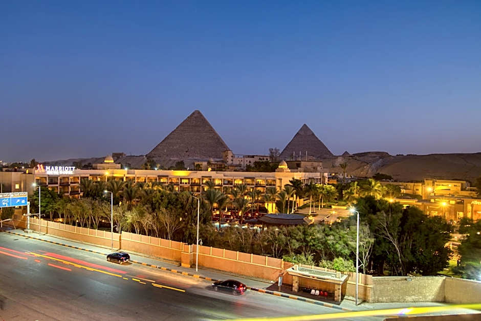 Nozol Pyramids Hotel and Spa