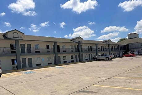 Days Inn by Wyndham San Antonio Interstate Hwy 35 North