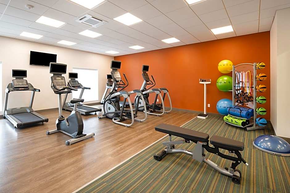 Holiday Inn Express & Suites Ft Myers Beach-Sanibel Gateway By IHG