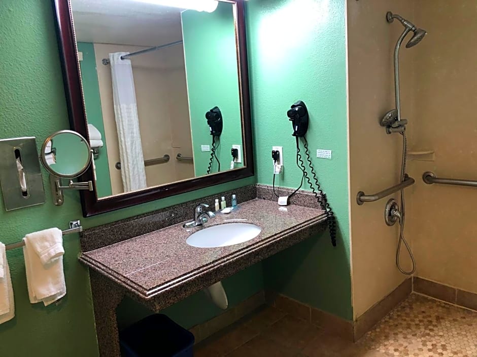 Quality Inn Hemet - San Jacinto