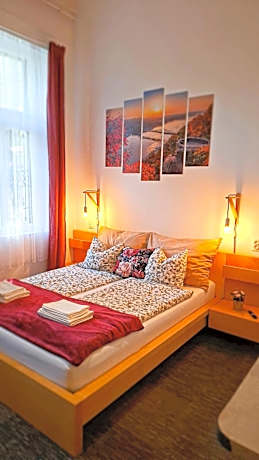 GoodMo Budapest Smart Rooms