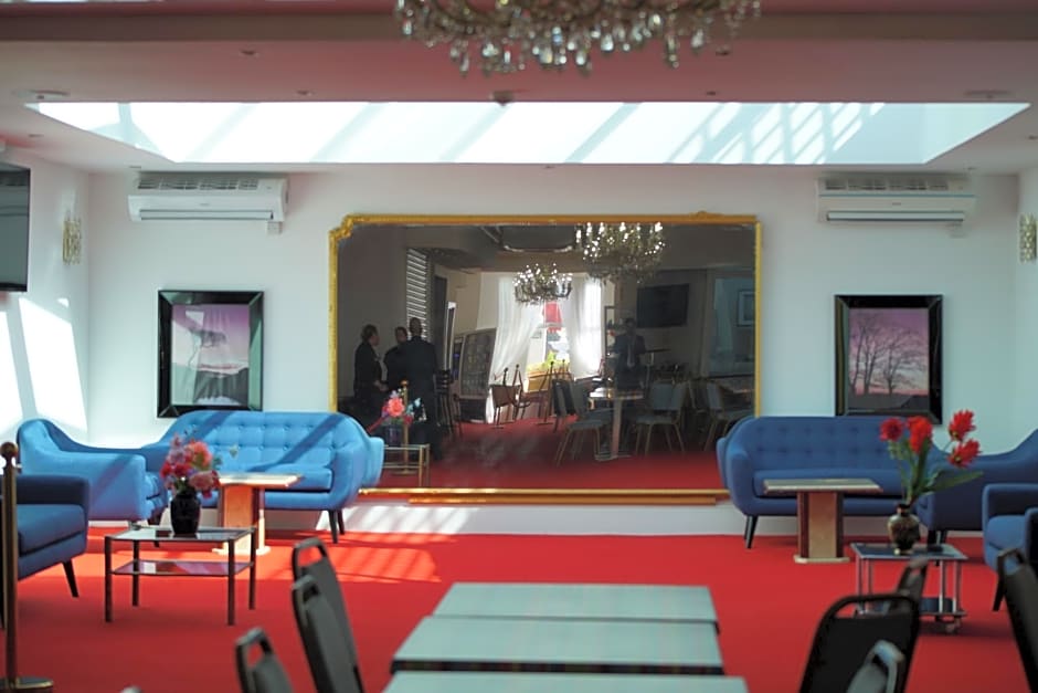 Clapham South Belvedere Hotel