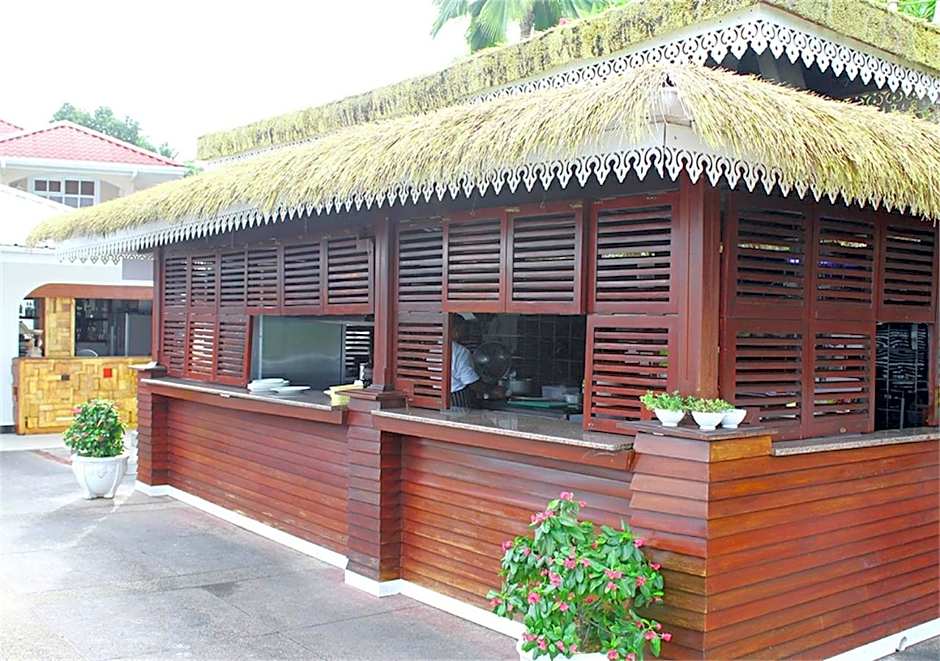 Le Relax Hotel and Restaurant