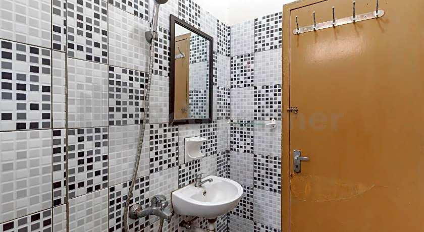 Seruni Guest House Near Alun Alun Lembang Mitra RedDoorz