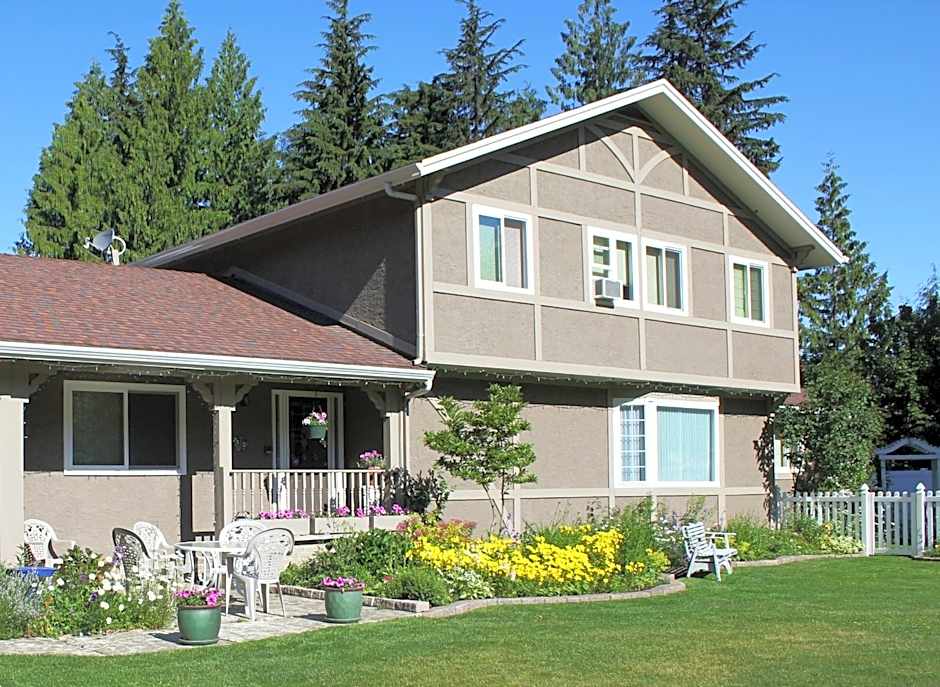 Photo 1 of 43 of Alpenrose Revelstoke Bed & Breakfast