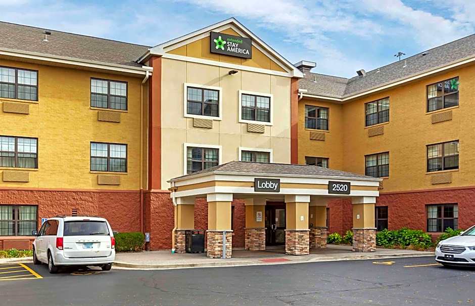 Photo 1 of 50 of Extended Stay America Select Suites - Milwaukee - Waukesha