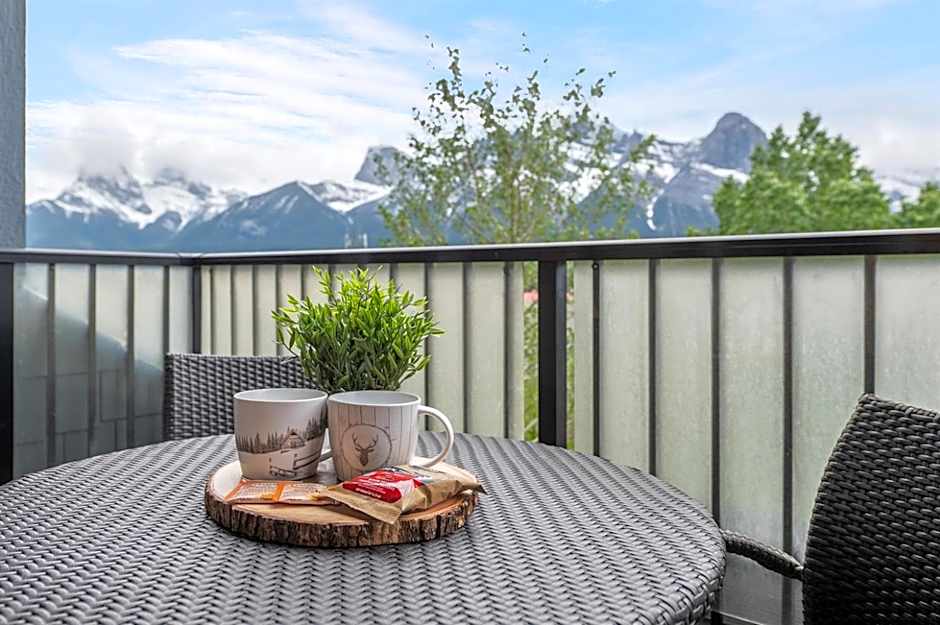 Heavenly Mountain Condo - Outdoor Hot Tubs & Steam Room